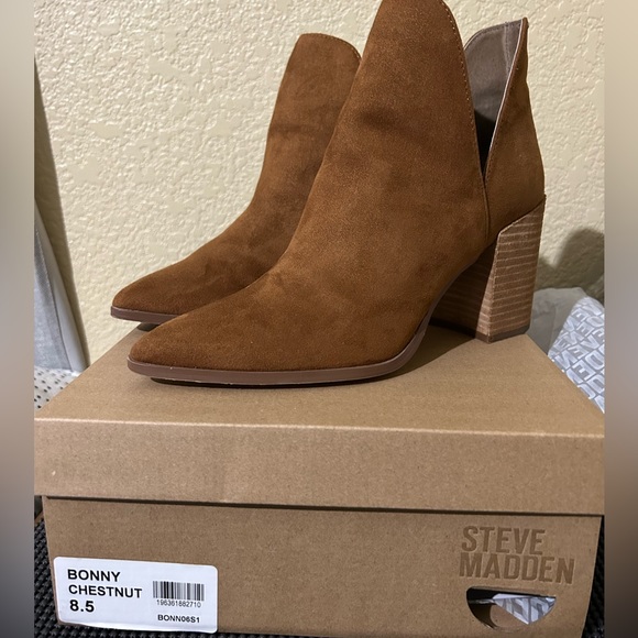 Steve Madden - Picture 2 of 5
